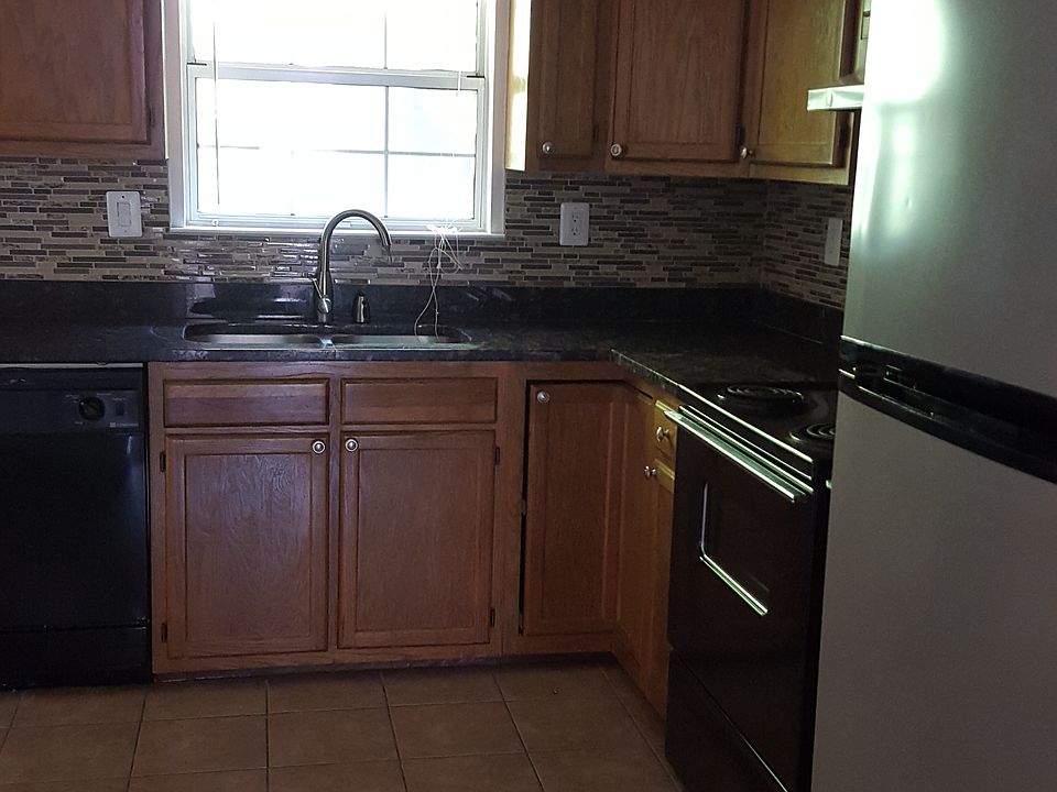 2nd image of 12468 Old Colony Dr