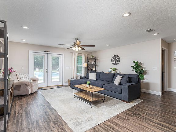 4th image of 6626 Fernwood Dr