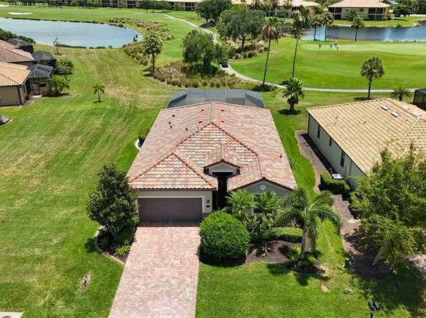 6907 Quiet Creek Dr, Bradenton, FL 34212