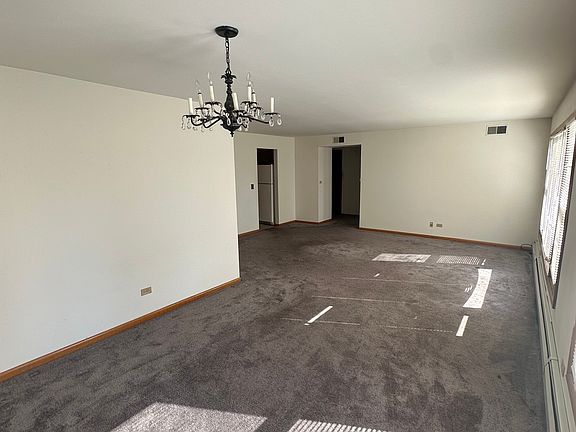 2nd image of 1510 E Northwest Hwy APT 103