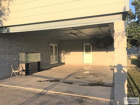 5th image of 1708 E Van Buren Ave