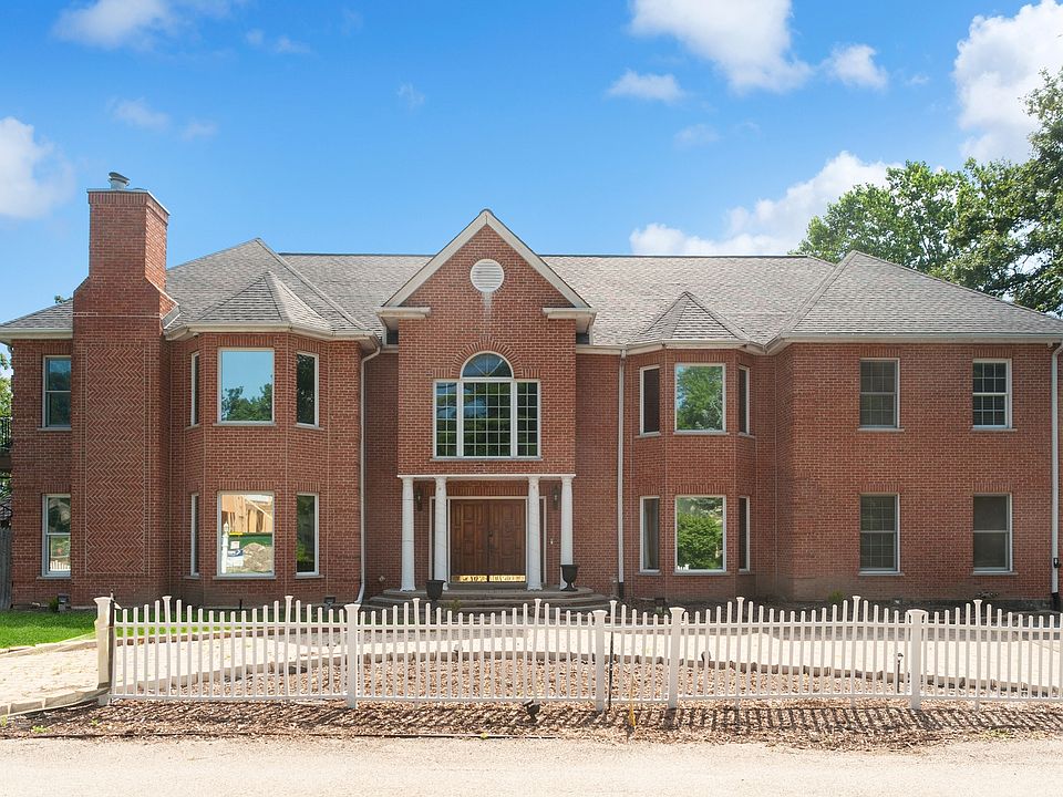 1st image of 35 Acorn Ln