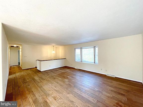 2nd image of 23018 Pine Needle Ct