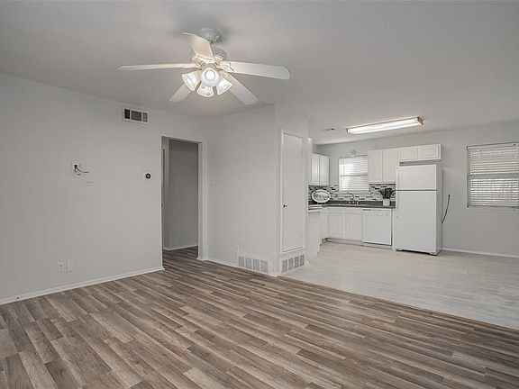 3rd image of 3726 Sheryl Dr