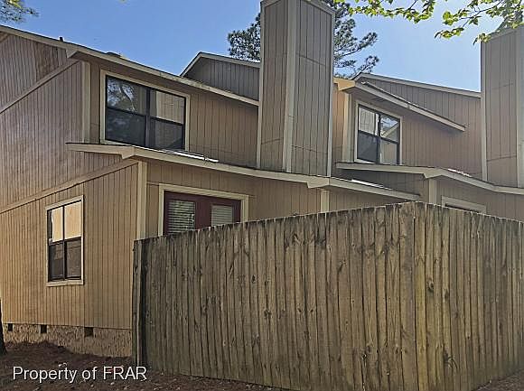 2nd image of 1260 N Forest Dr