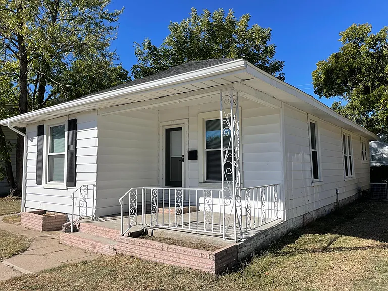3014 S Joplin Ave — Photo 2