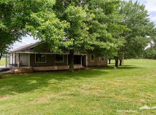 772 W Pickens Rd, Pea Ridge, AR 72751