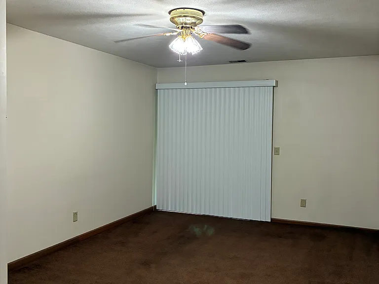 905 Tyler St #10 — Photo 5