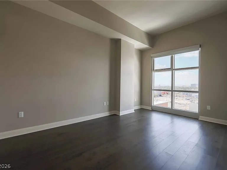 150 Las Vegas Blvd #1211 — Photo 6