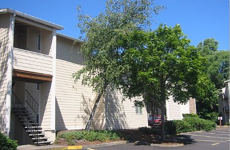 2nd image of 12582 SE Linwood Ave #2B-1Ba-943Sqft