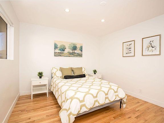 5th image of 1223 N Ross St APT 12