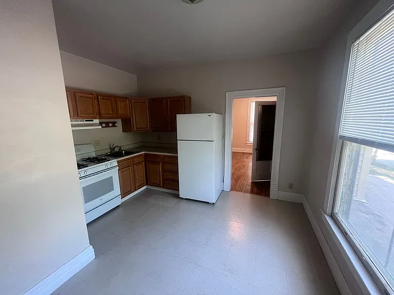 Condos At Highland Park — Photo 4