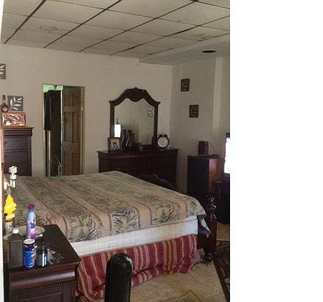 4th image of 2221 Keokuk St