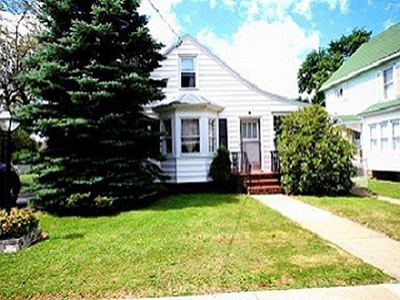 2nd image of 8 Elam Ave