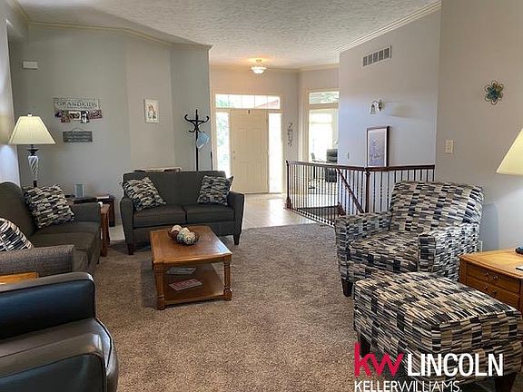 4th image of 7534 Greycliff Dr