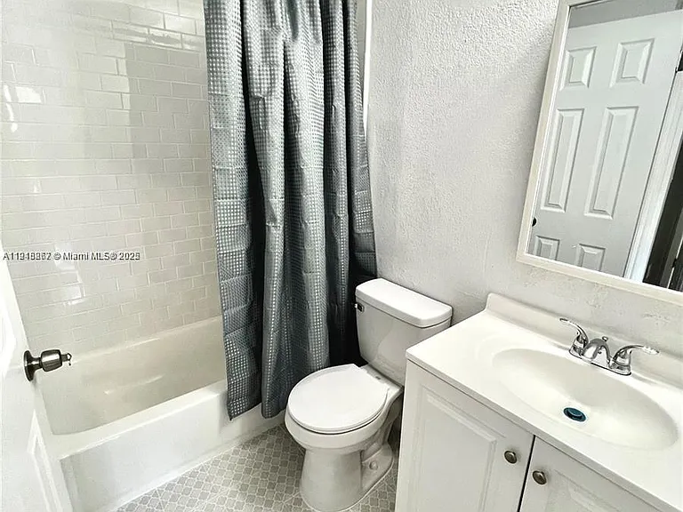 1948 Lake Atriums Cir #124 — Photo 12