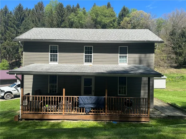 220 Scotland Ave, Punxsutawney, PA 15767