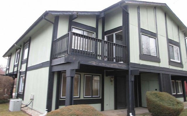 2nd image of 772 Sunset Ct #2