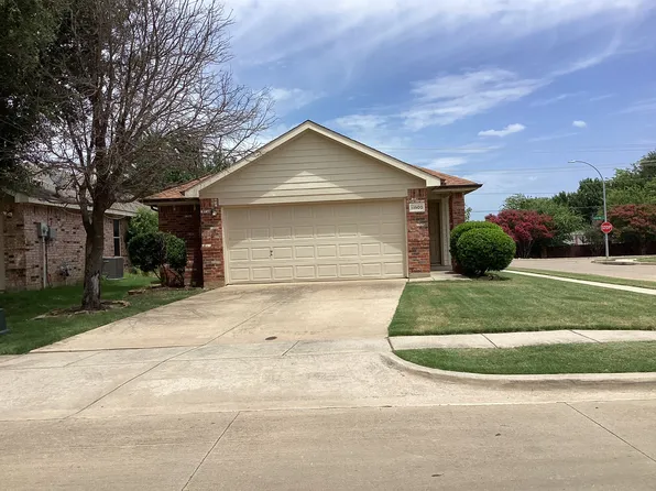 11900 Porcupine Dr, Fort Worth, TX 76244