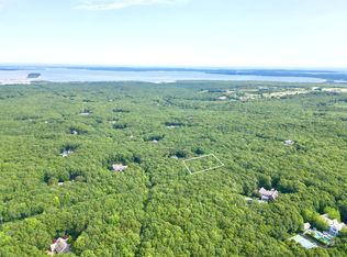 455 Middle Line Hwy, Sag Harbor, NY 11963