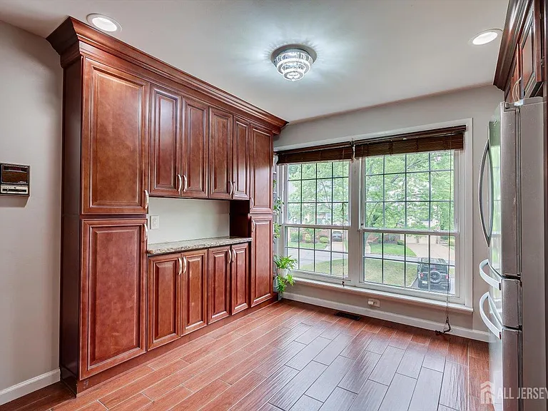 4506 Stonehedge Rd — Photo 24