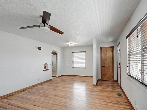 5th image of 2720 Grand Avenue