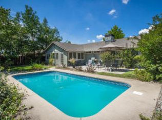 2555 Dewberry Dr, Redding, CA 96003