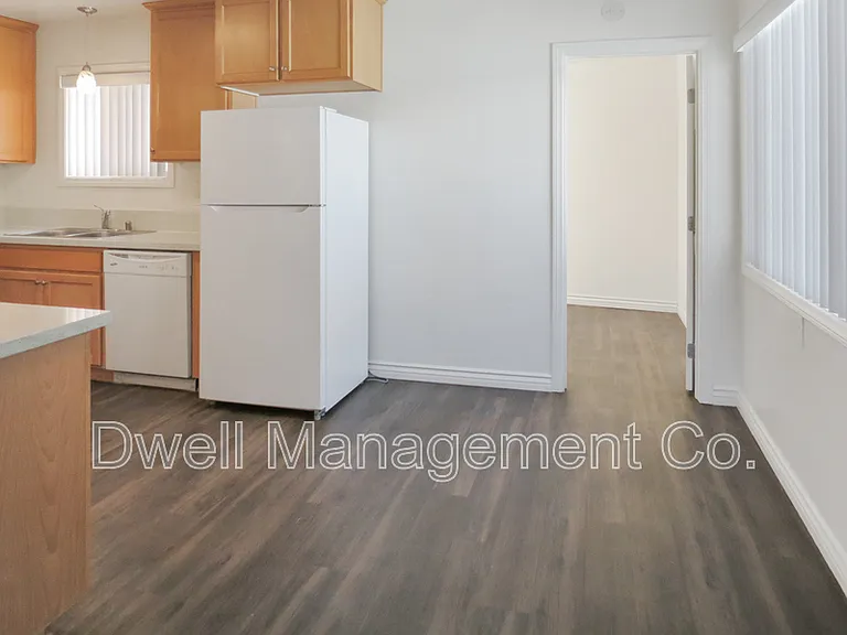 2230 Main St — Photo 8