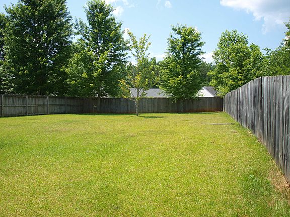 3rd image of 509 Kensington Park Dr