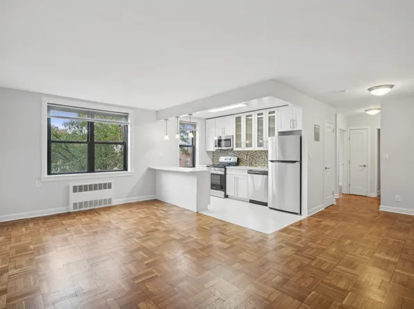 Harbor House, 3 Davenport Ave, New Rochelle, NY 10805