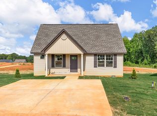 553 Molly Parker Ln, Spartanburg, SC 29301