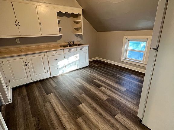 4th image of 217 N Roosevelt St APT 4