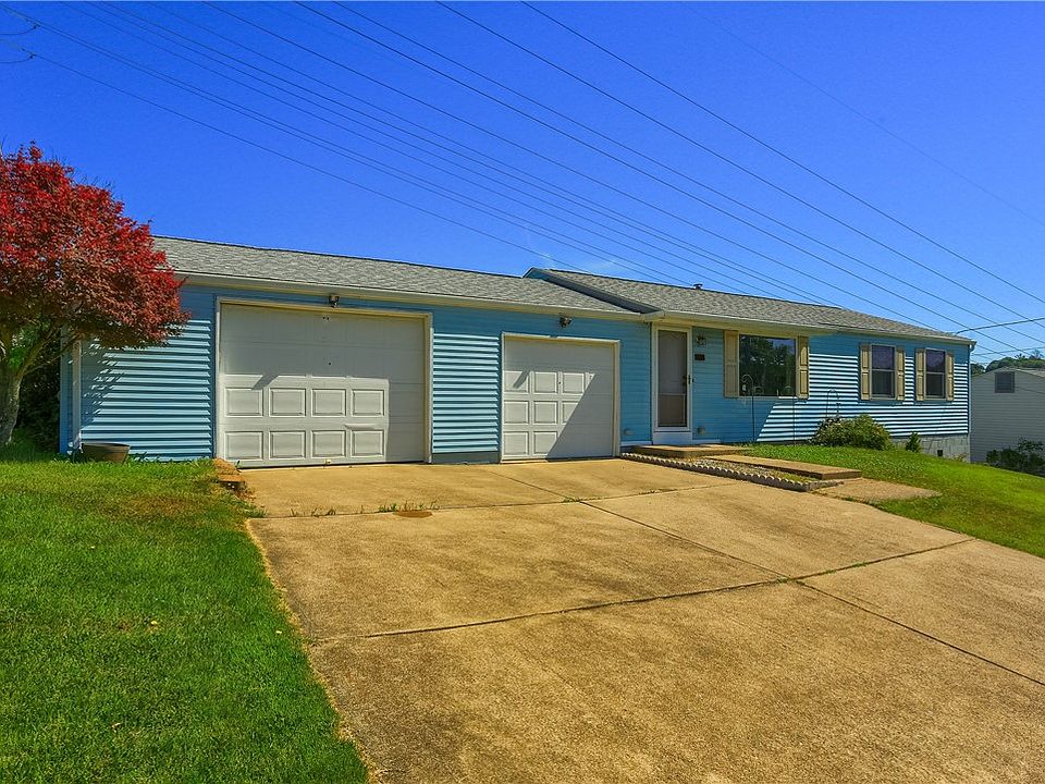 1st image of 1401 Balsam Dr