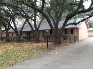 8219 Llano Ave, Benbrook, TX 76116