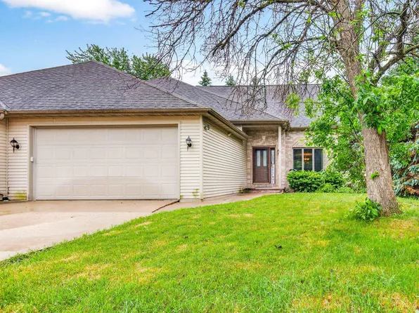 101 E Kennedy Ave, Kimberly, WI 54136