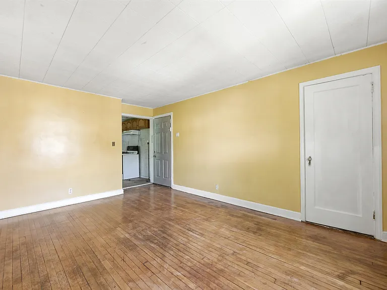 10 McGotty Pl — Photo 7