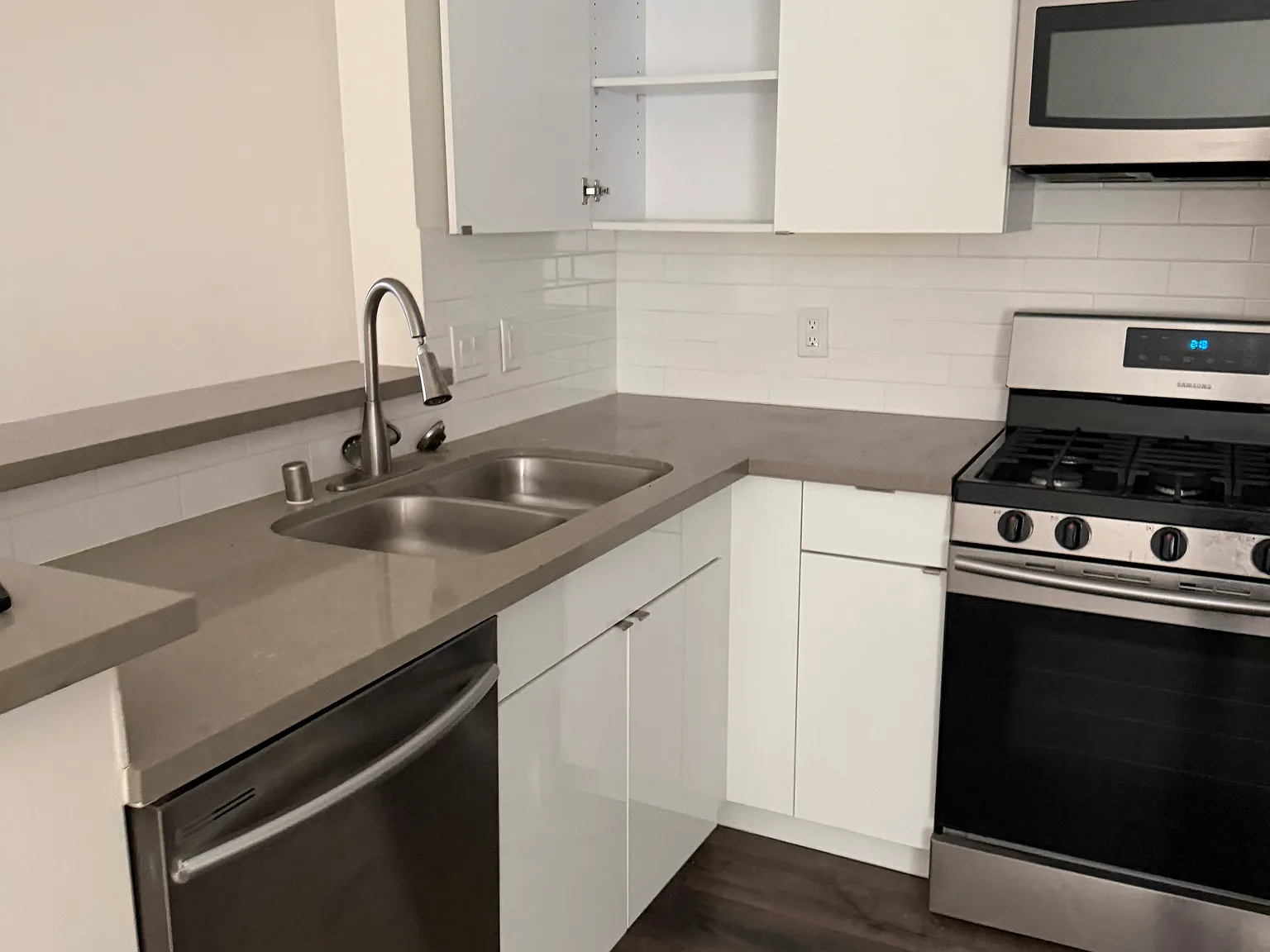 1 bed, $2,095 — Photo 2