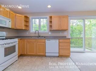 5 Magnolia Dr, Dover, NH 03820