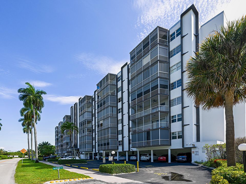 1st image of 400 Diplomat Parkway #612