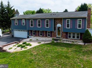 5405 Huckleberry Ln, Sykesville, MD 21784