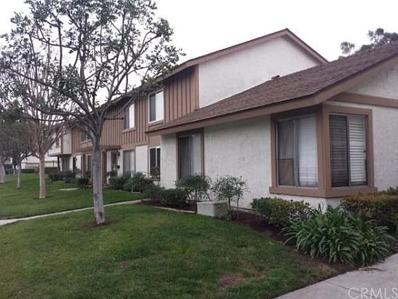 2nd image of 3001 Bradford Pl #473