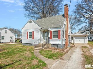 359 E Tremont St, Waverly, IL 62692