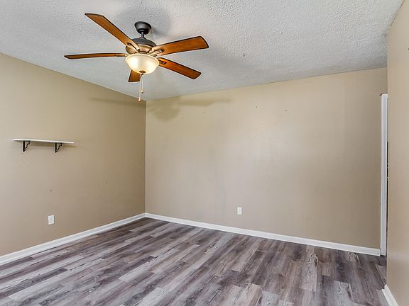 3rd image of 3107 38th Ave