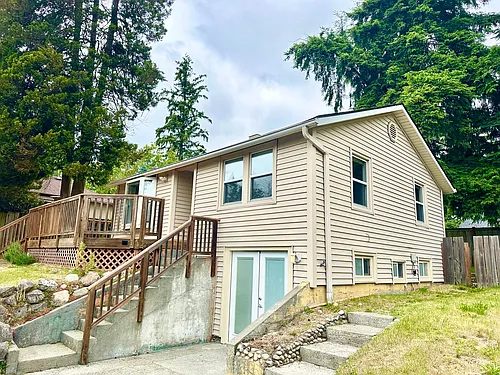 15224 5th Ave NE Photo 1