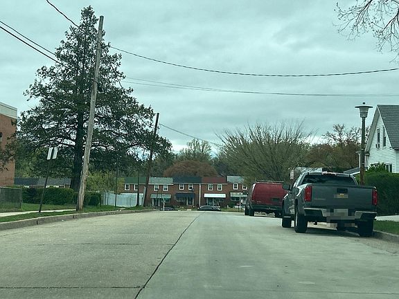 4th image of 4315 Sidehill Rd
