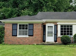 130 Greenbriar Rd, Lexington, KY 40503