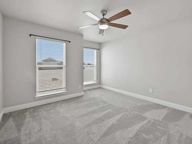 6801 Baron Dr — Photo 8