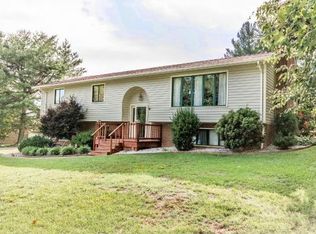 4424 Fieldstone Dr, Kingsport, TN 37664