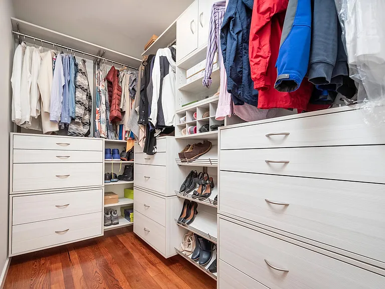 Walk In Closet
