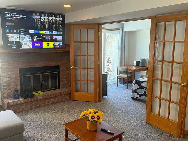 7S485 Lynn Dr — Photo 49